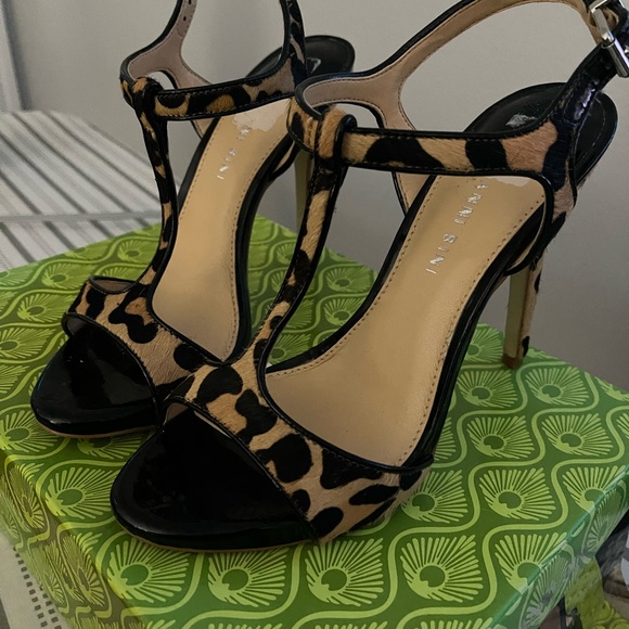 Gianni Bini Cheetah heels - Picture 2 of 4